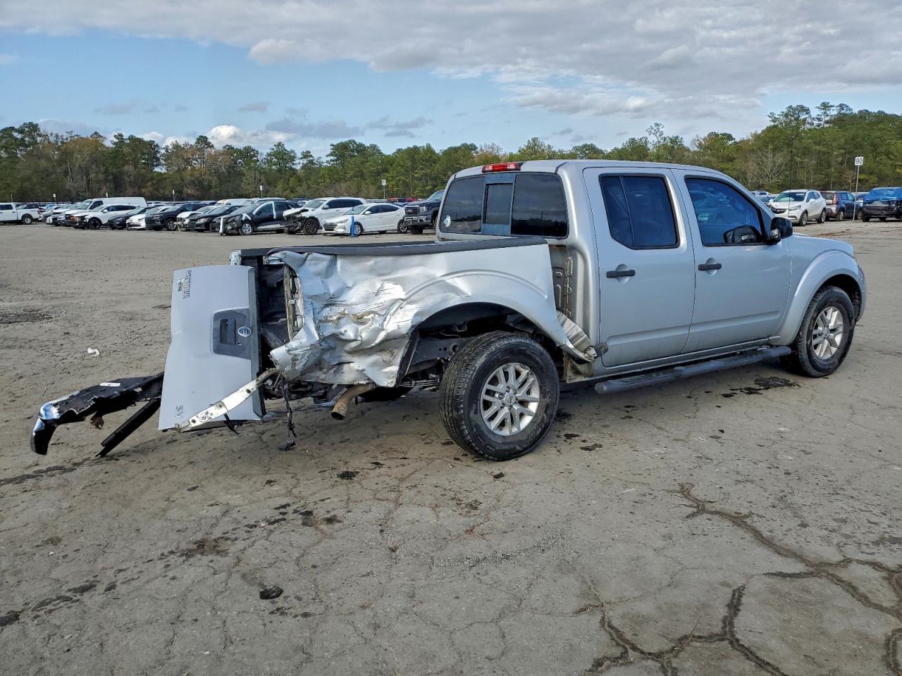 2016 NISSAN Frontier
