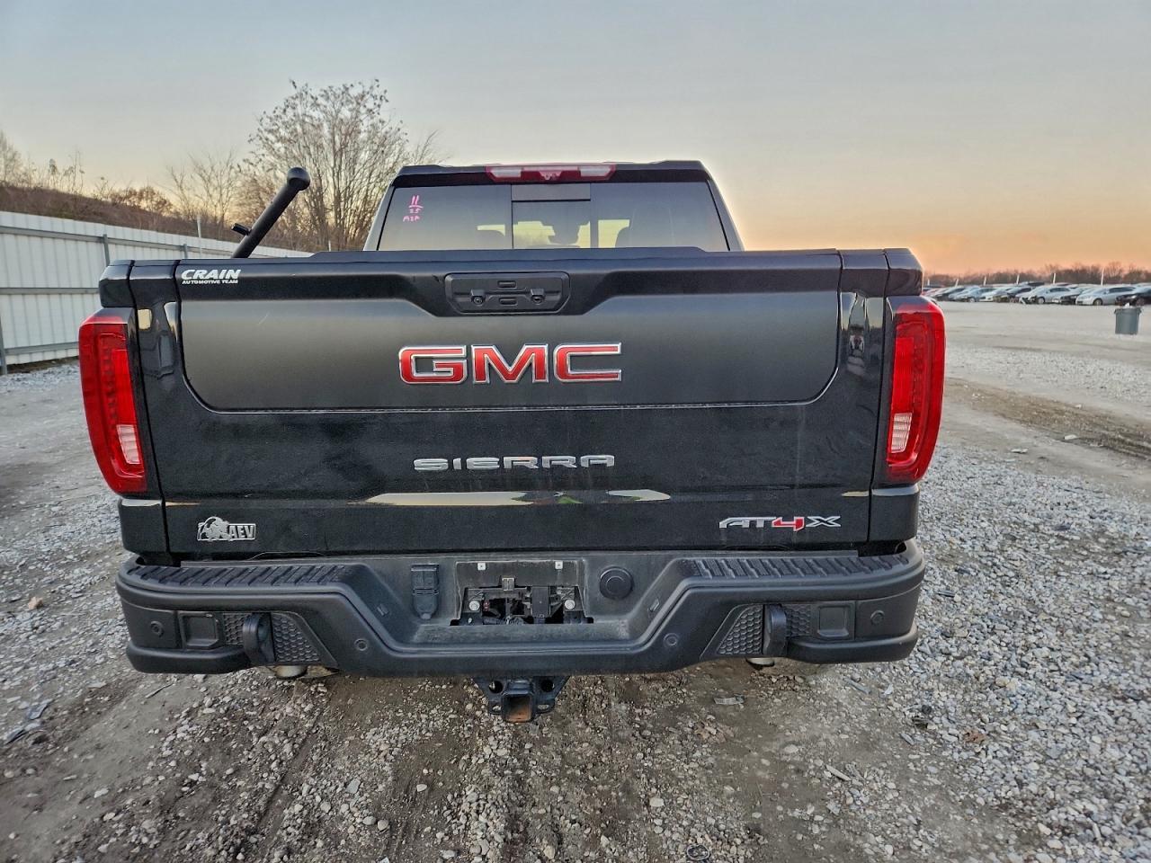 2024 GMC Sierra