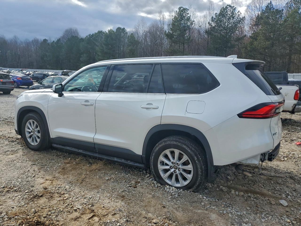 2024 TOYOTA HIGHLANDER