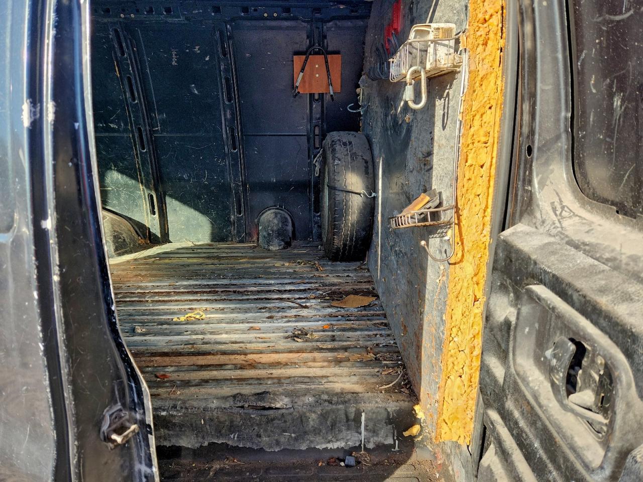 2004 CHEVROLET EXPRESS 2500