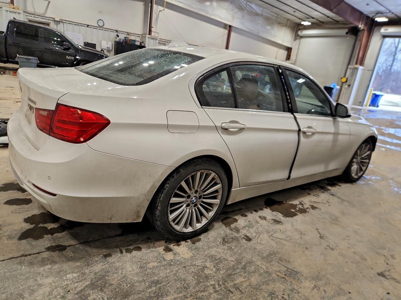 2013 BMW 3 SERIES