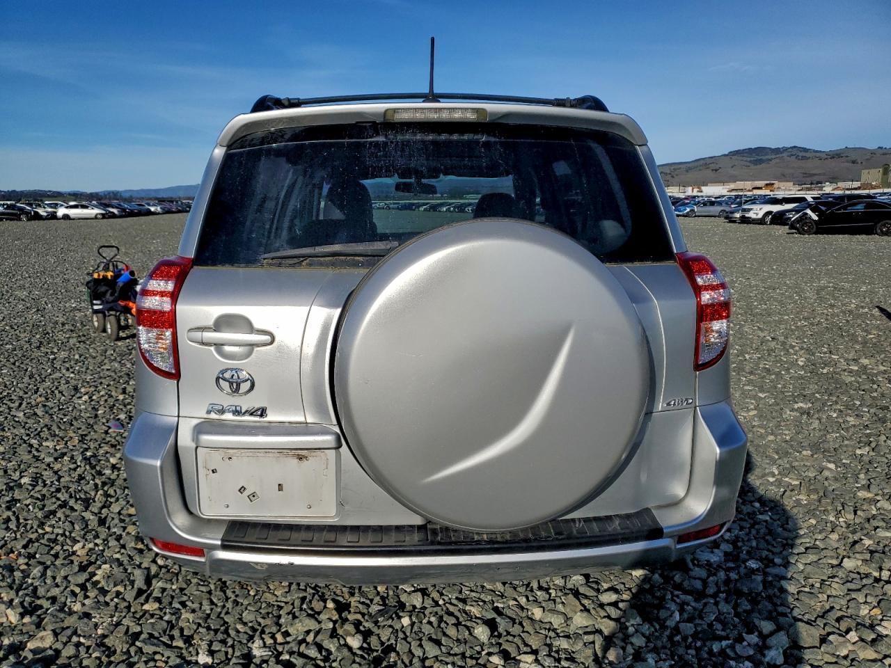 2011 TOYOTA RAV4