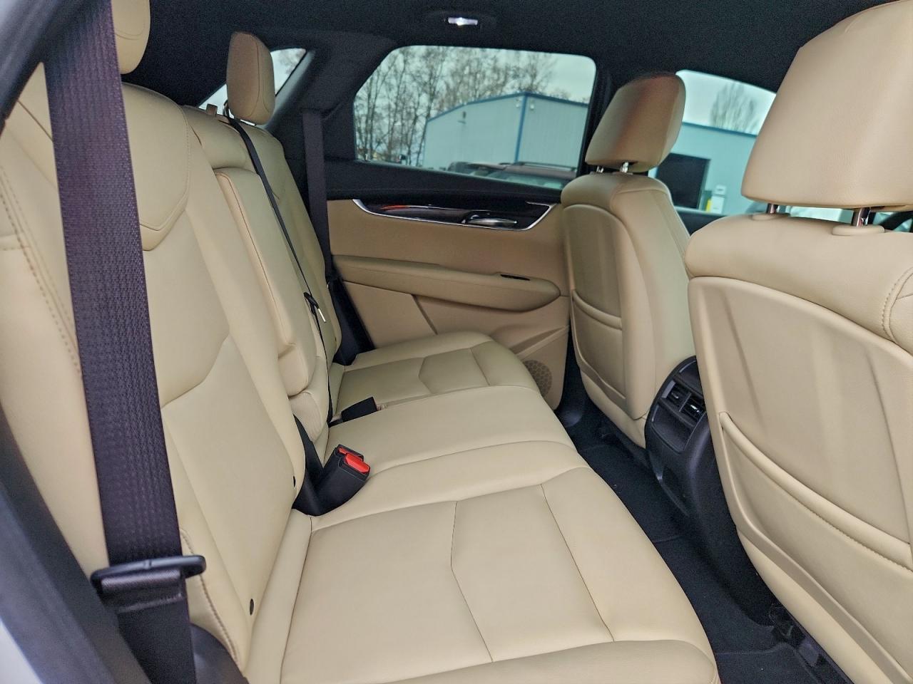 2017 CADILLAC XT5