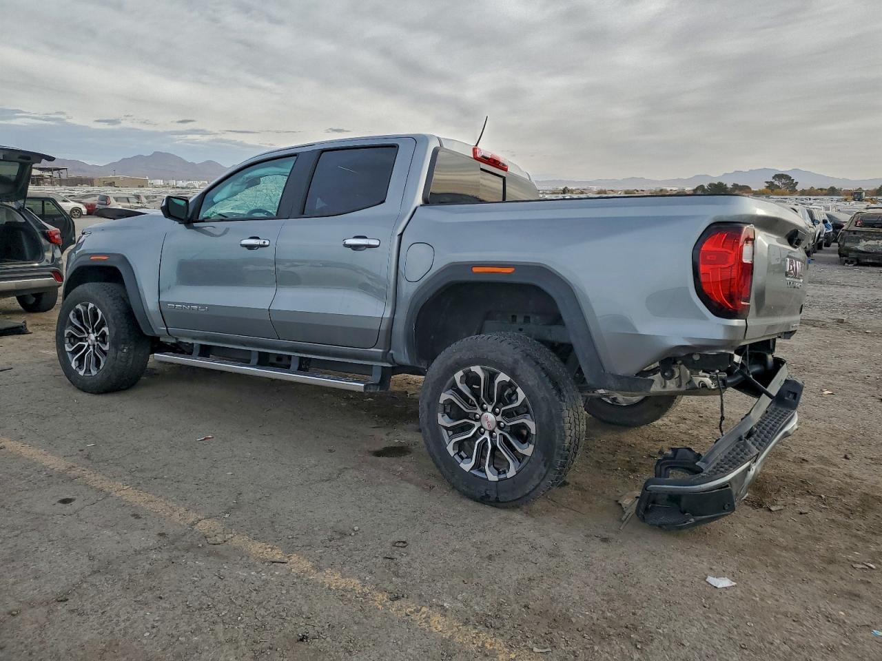 2024 GMC CANYON