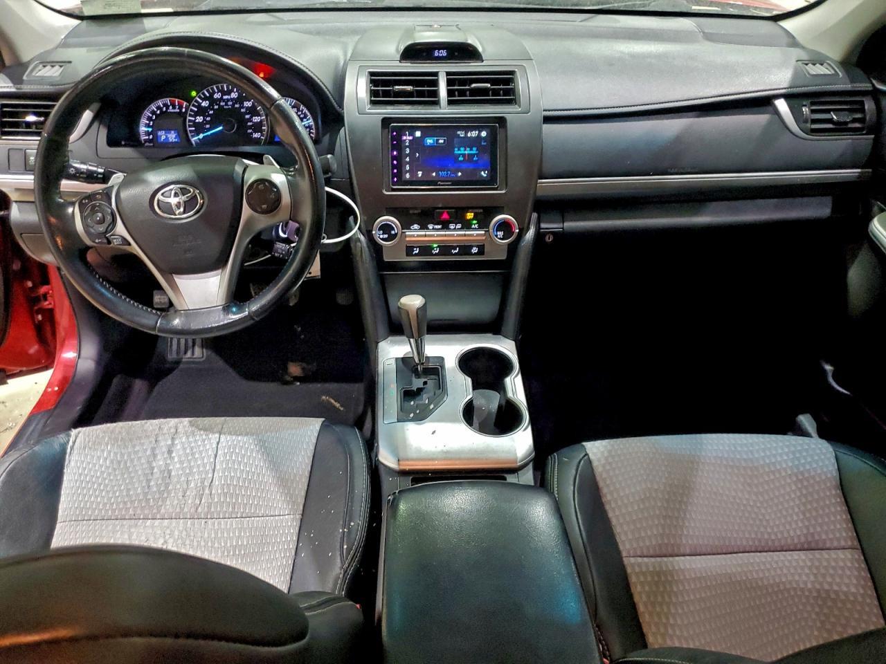 2014 TOYOTA CAMRY