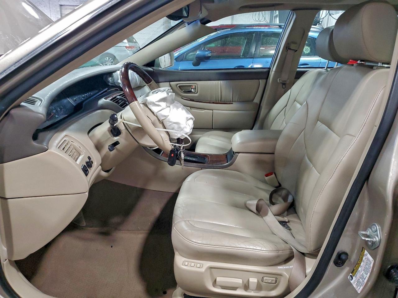 2004 TOYOTA Avalon