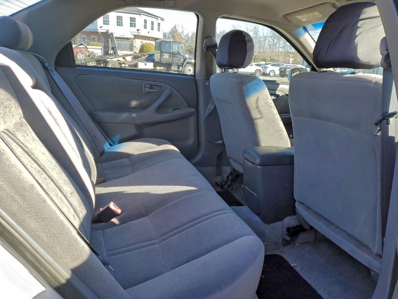 2001 TOYOTA CAMRY