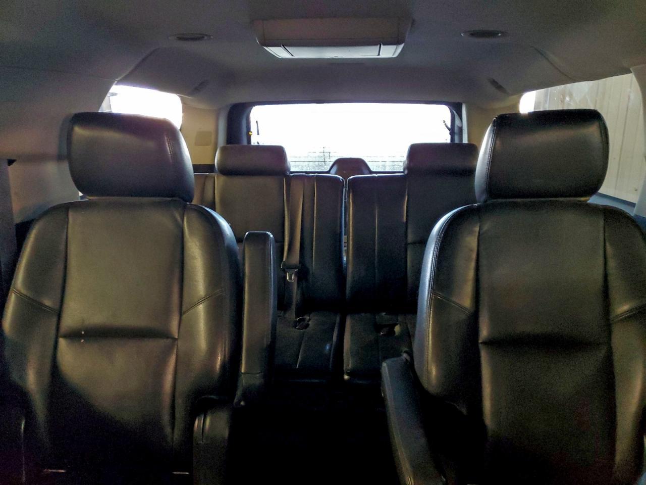 2013 CHEVROLET Suburban