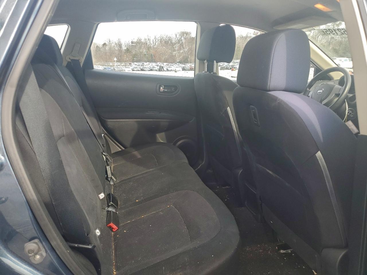 2014 NISSAN ROGUE