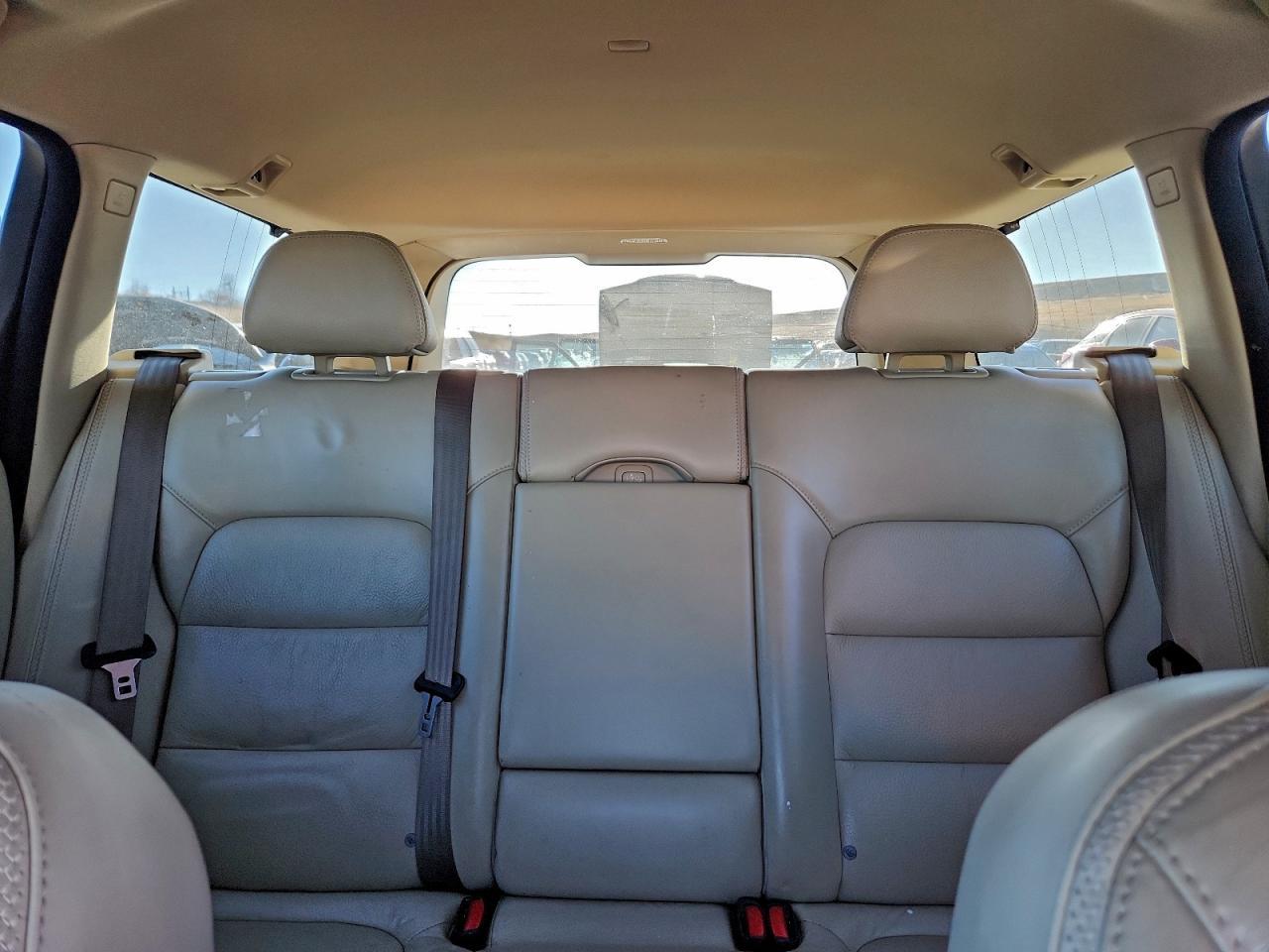 2011 VOLVO XC70