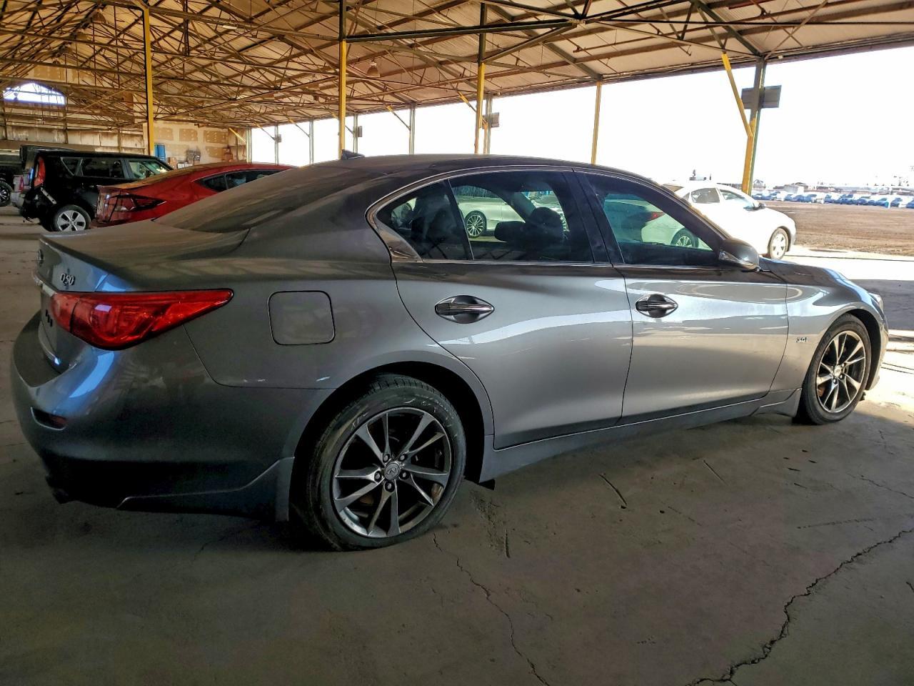 2017 INFINITI Q50