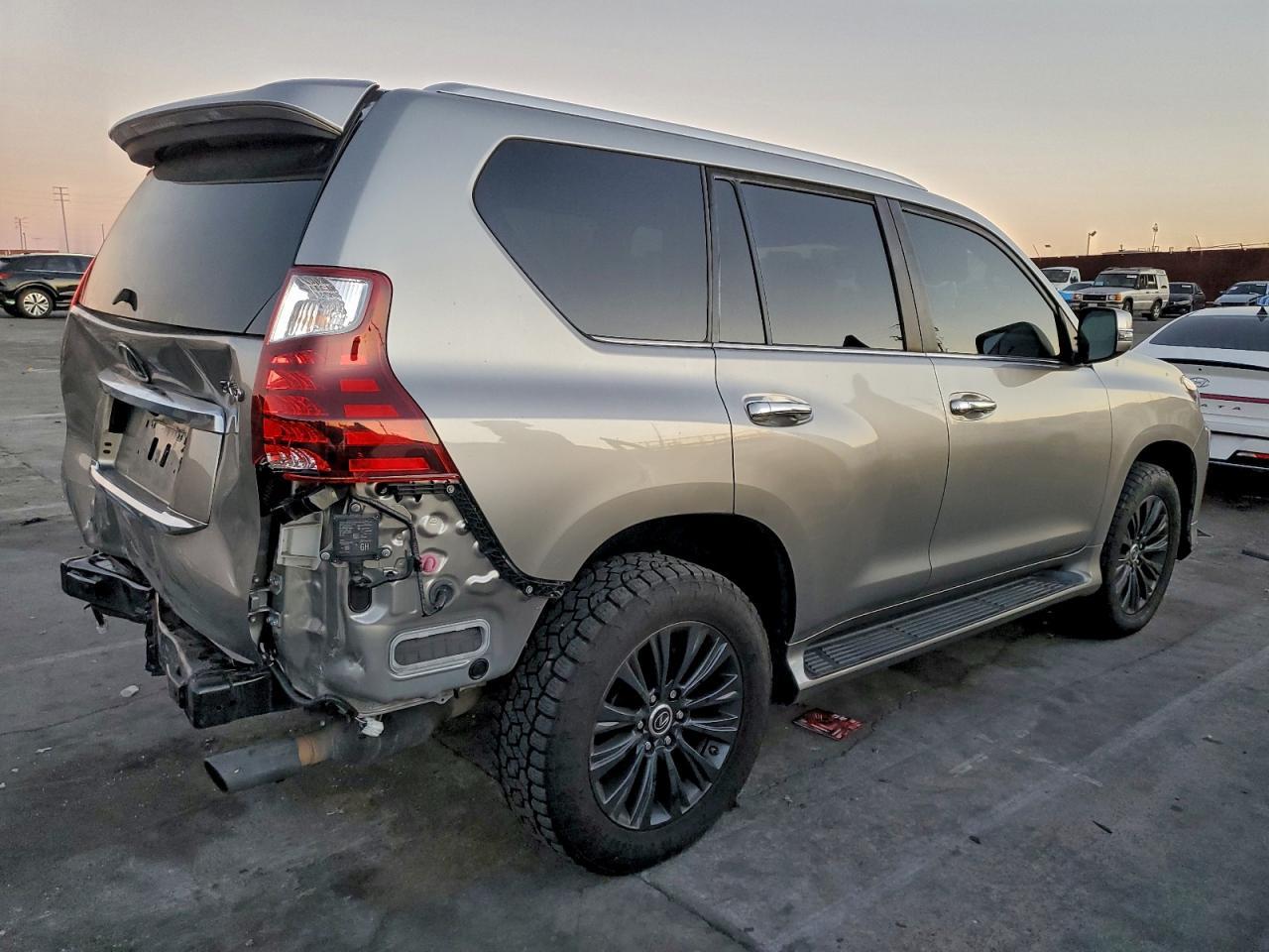 2022 LEXUS GX 460