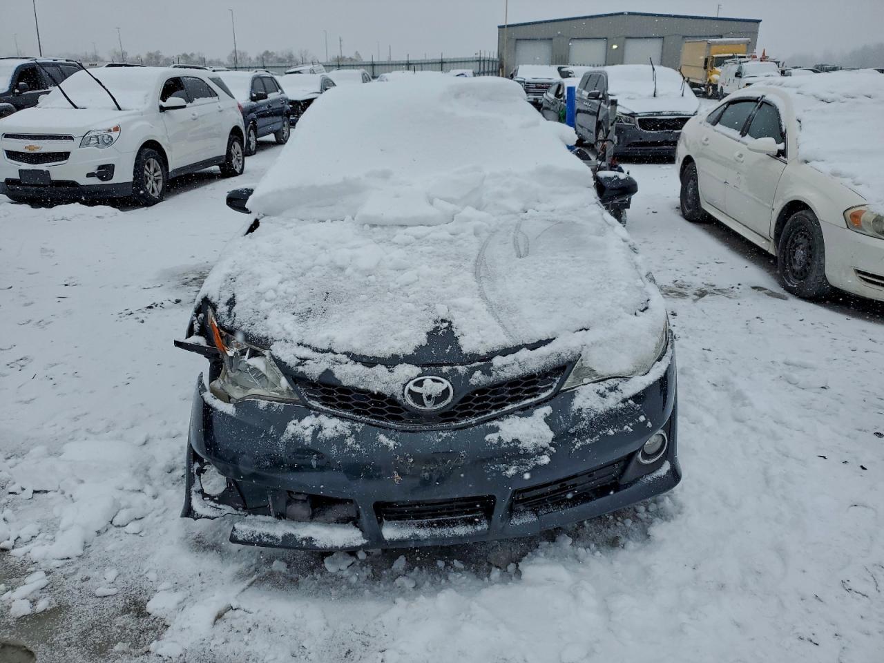 2012 TOYOTA CAMRY