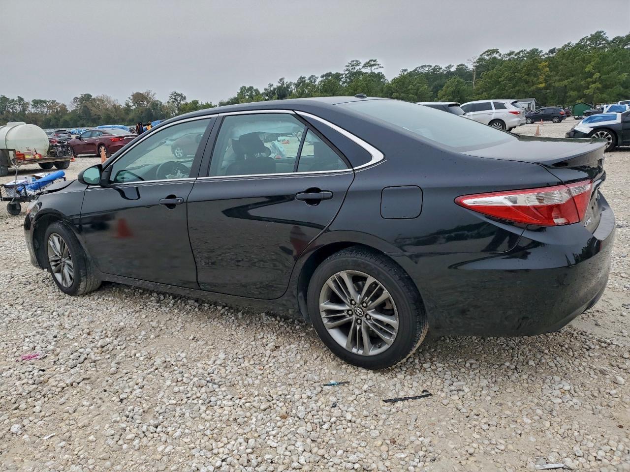 2016 TOYOTA CAMRY