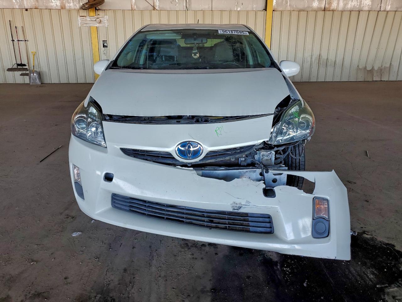 2011 TOYOTA PRIUS