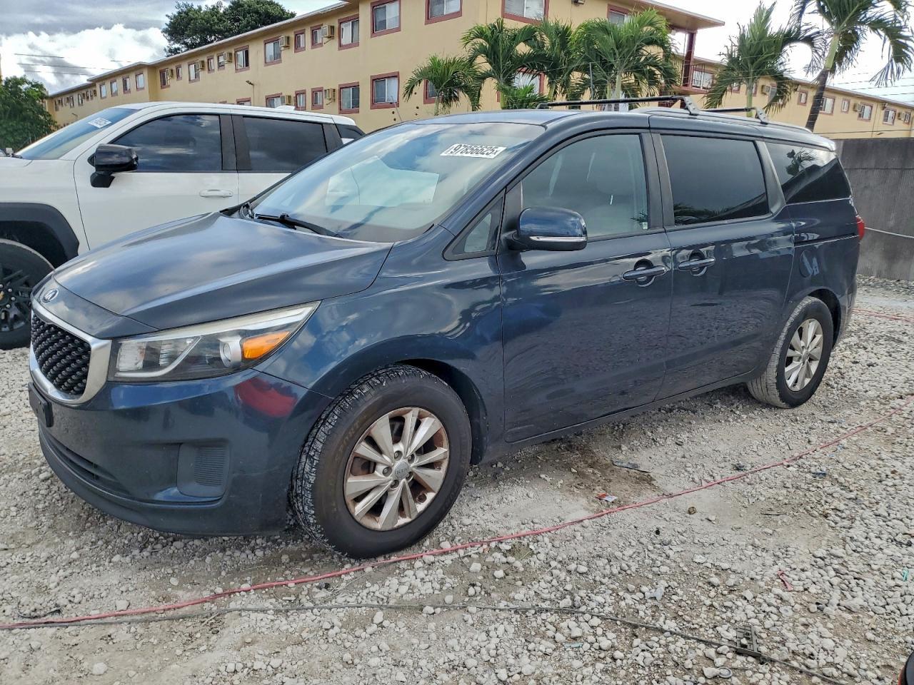 2016 KIA SEDONA