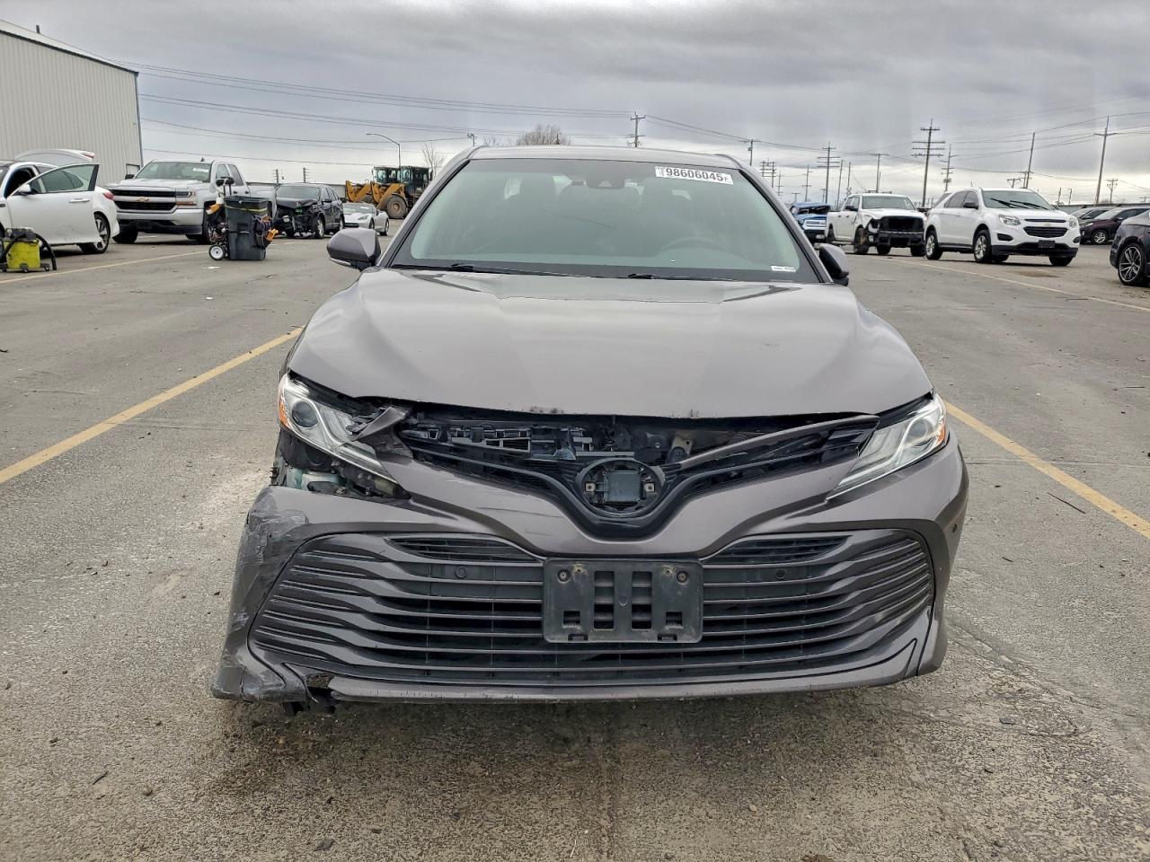 2018 TOYOTA CAMRY