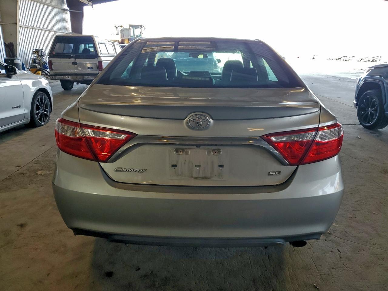 2015 TOYOTA CAMRY