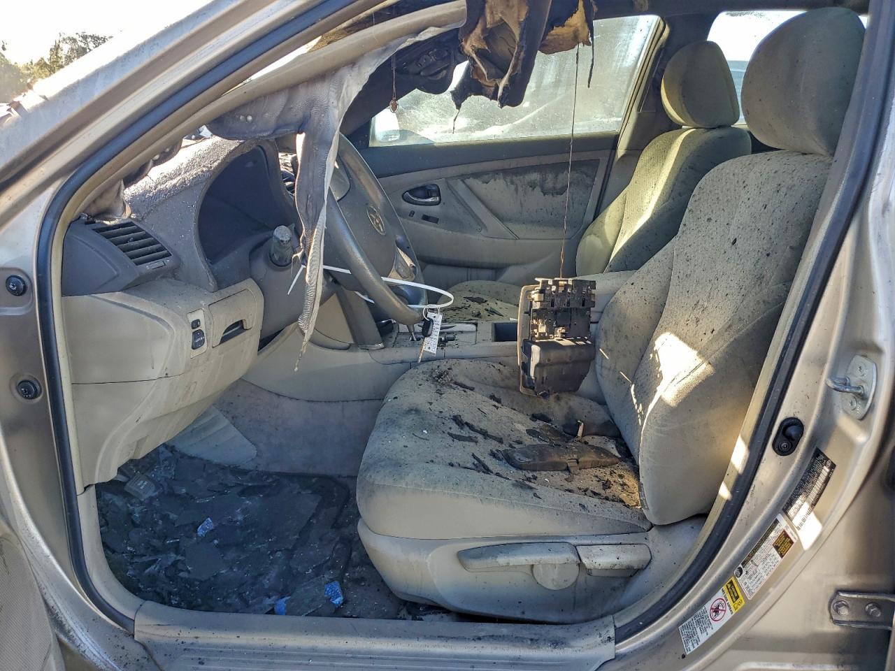 2009 TOYOTA CAMRY