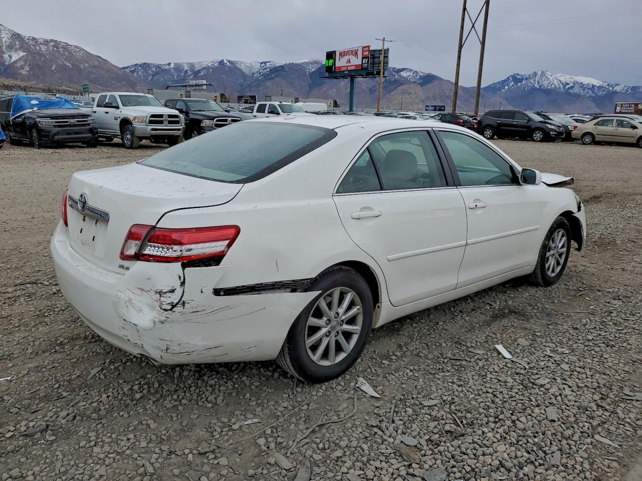 2010 TOYOTA CAMRY