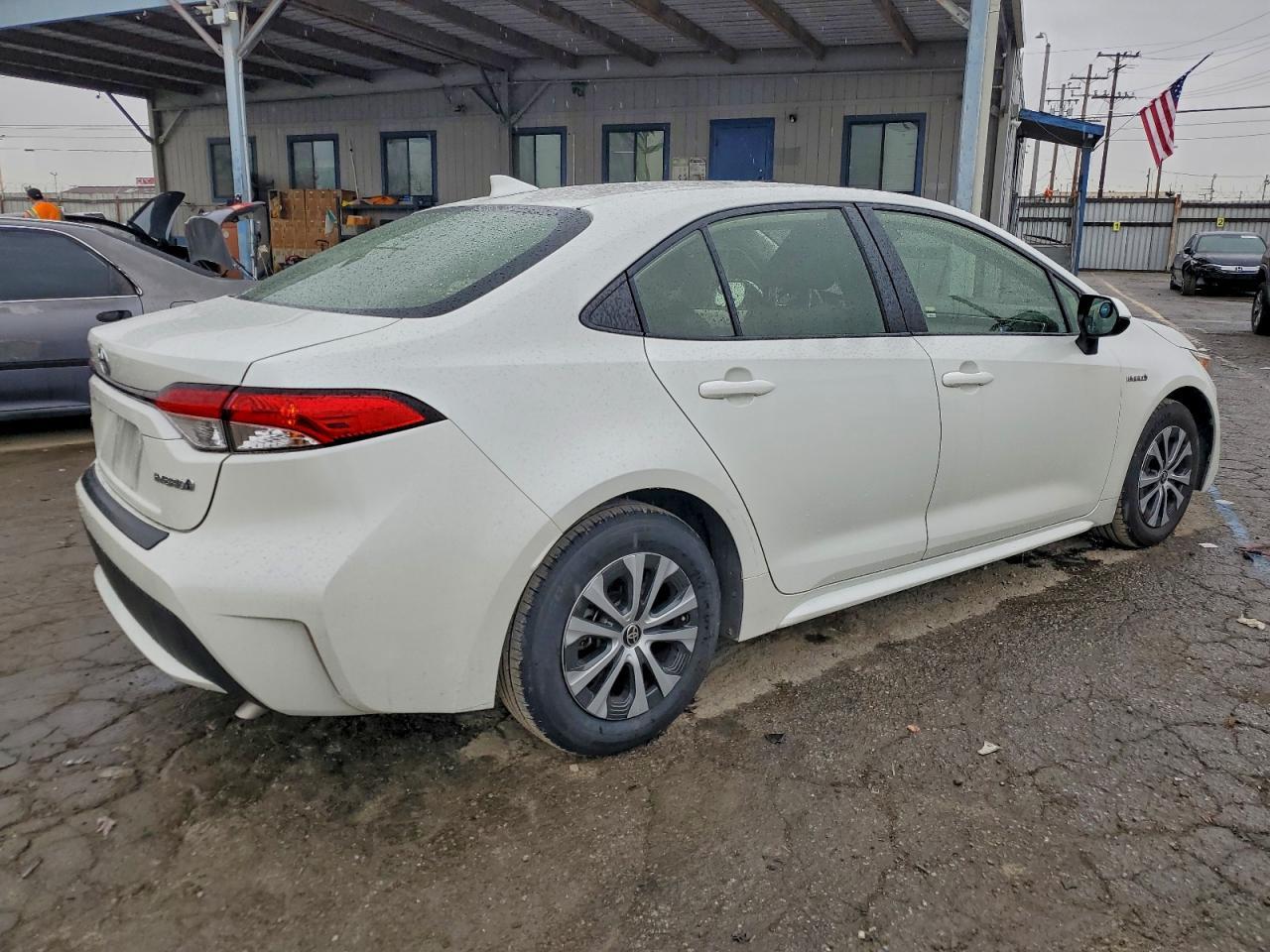 2021 TOYOTA COROLLA