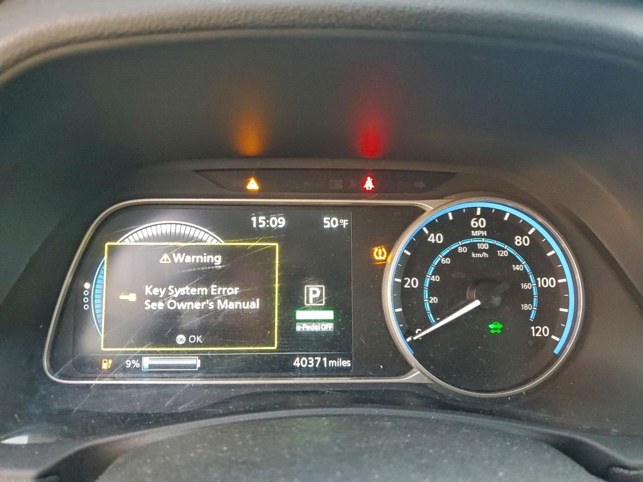 2019 NISSAN LEAF