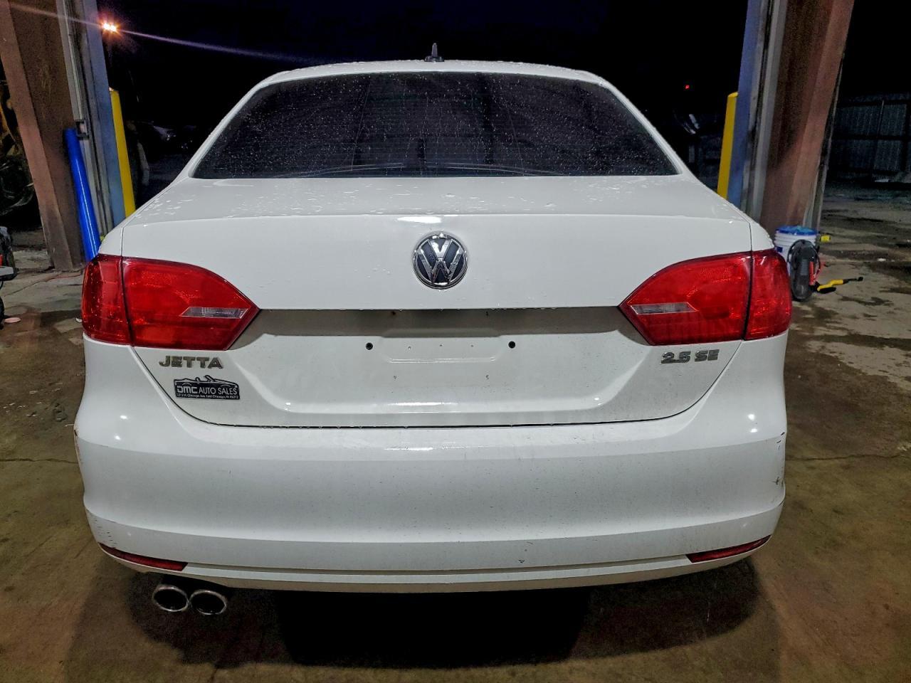 2011 VOLKSWAGEN JETTA
