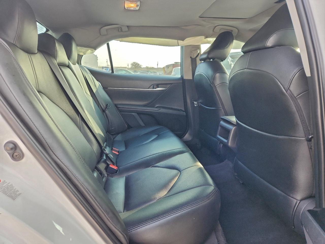2018 TOYOTA CAMRY