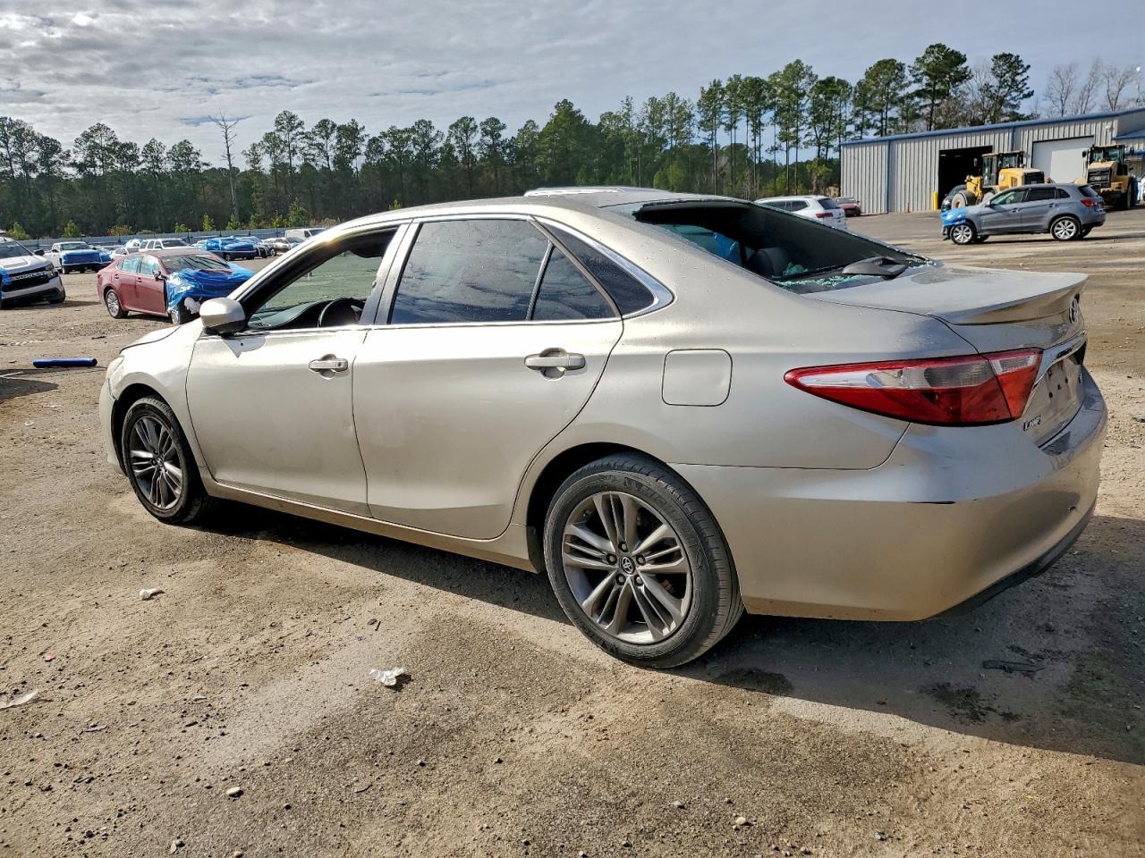 2017 TOYOTA CAMRY