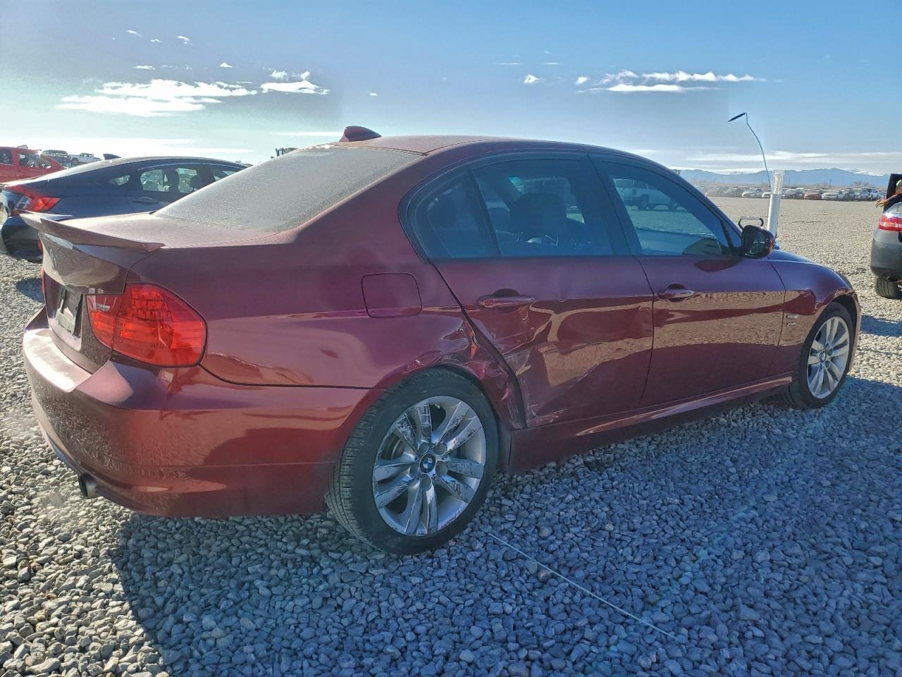 2011 BMW 3 SERIES