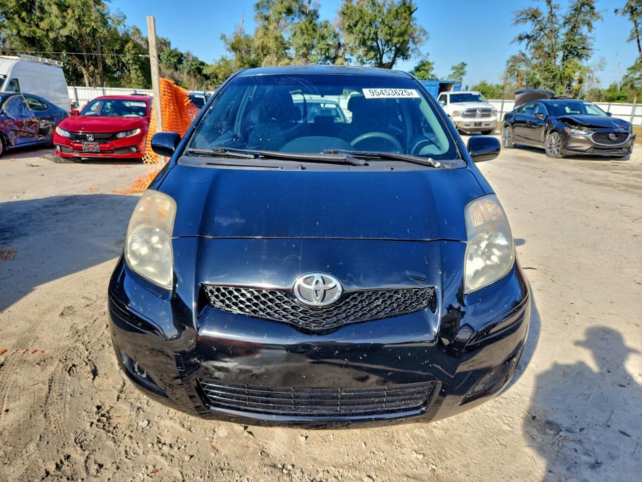2011 TOYOTA YARIS