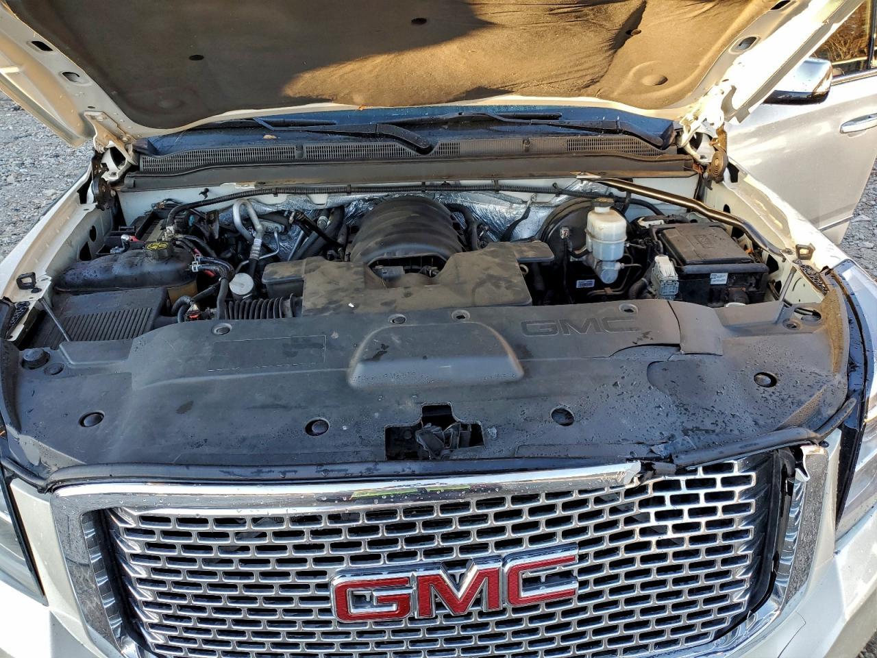 2015 GMC Yukon