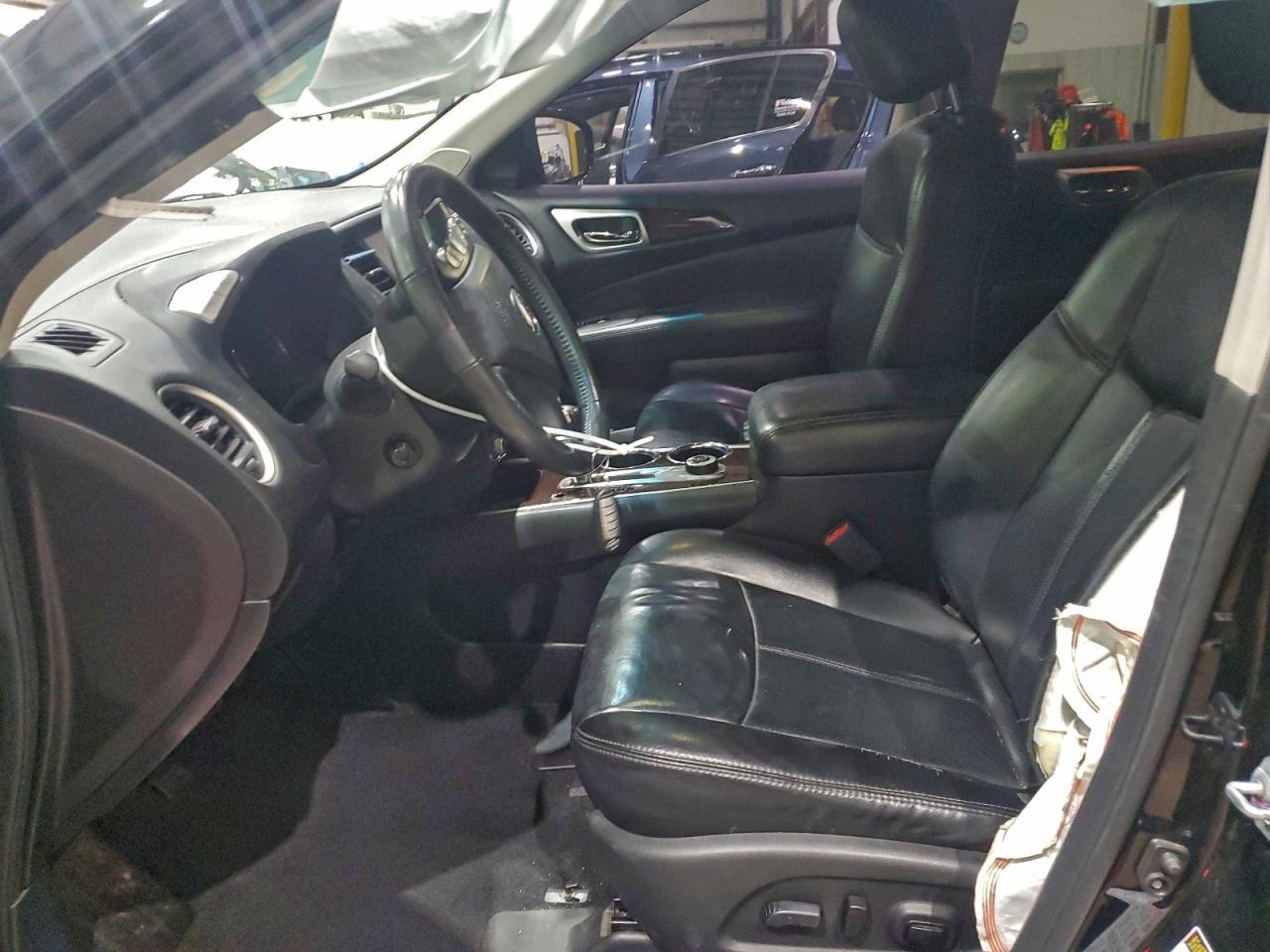 2016 NISSAN PATHFINDER