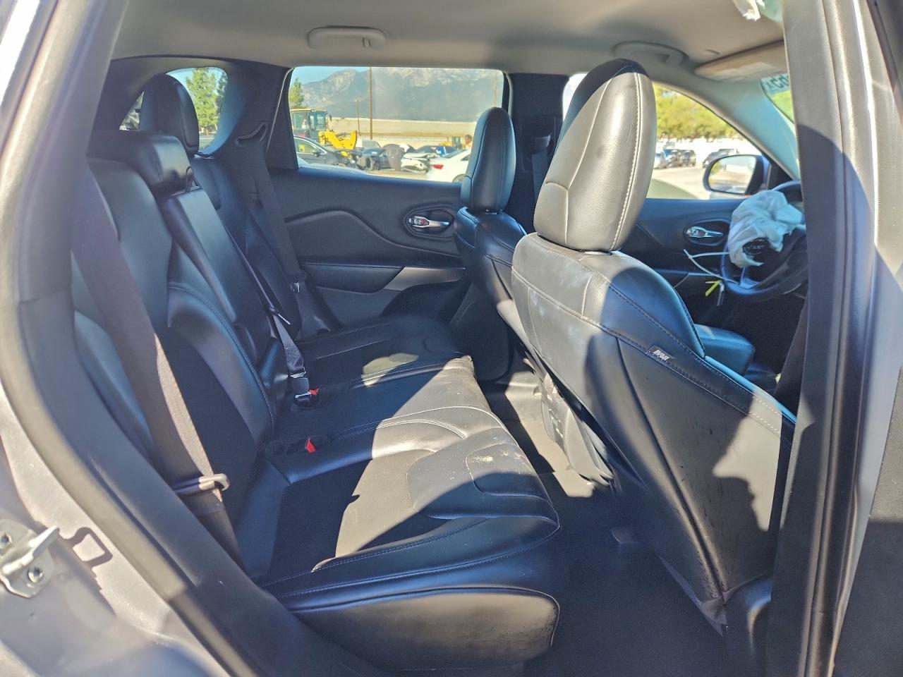 2020 JEEP CHEROKEE