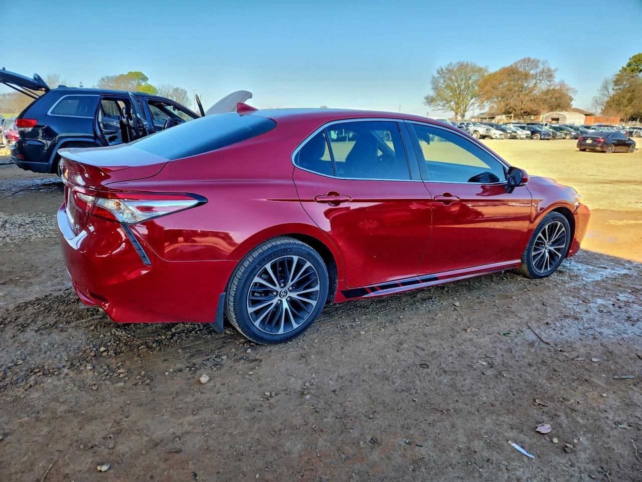 2019 TOYOTA CAMRY