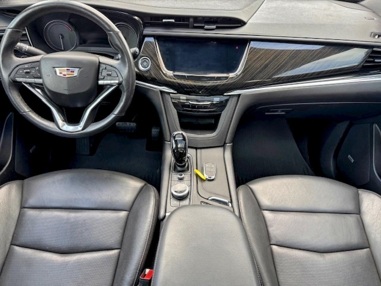 2020 CADILLAC XT6