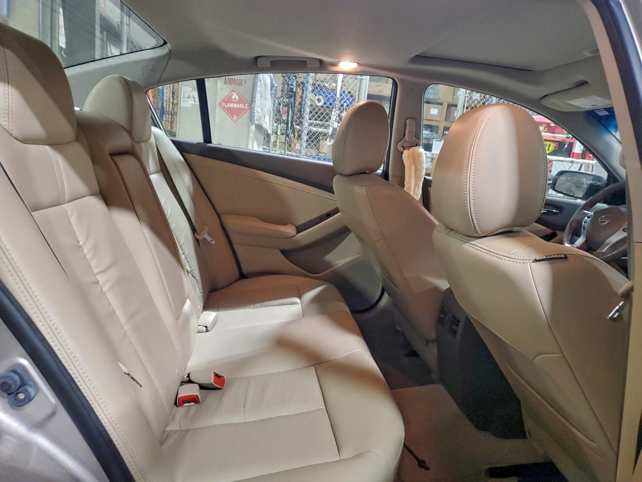 2012 NISSAN ALTIMA