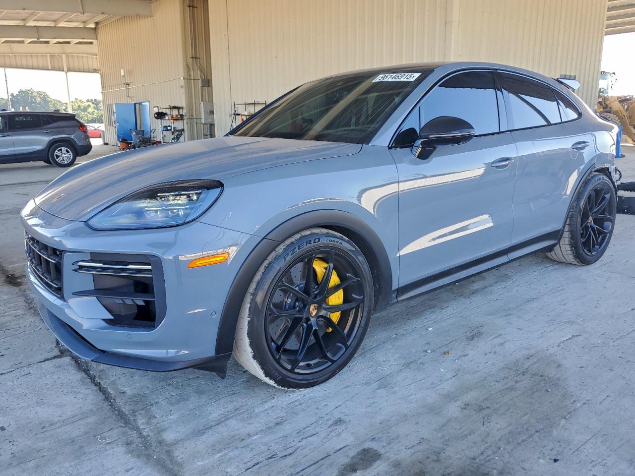 2025 PORSCHE CAYENNE