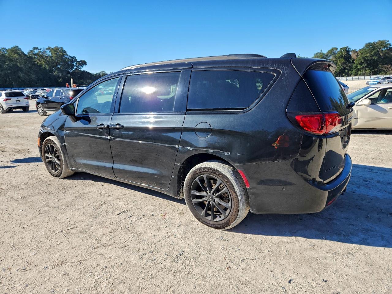 2020 CHRYSLER Pacifica