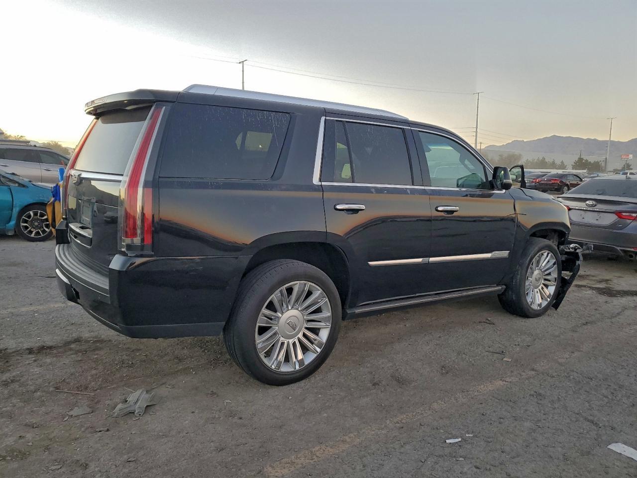 2016 CADILLAC ESCALADE