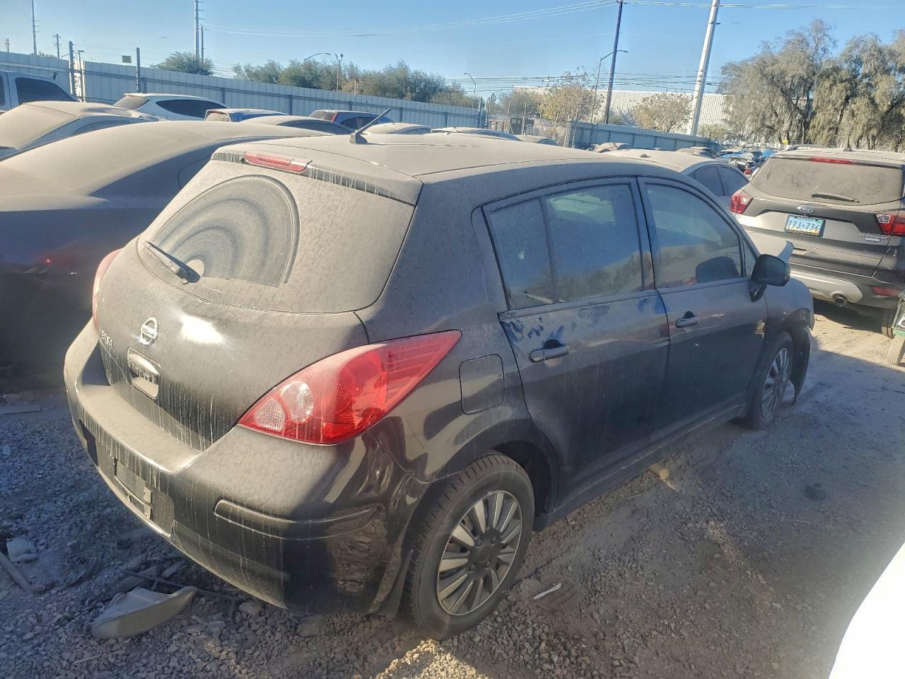 2011 NISSAN VERSA