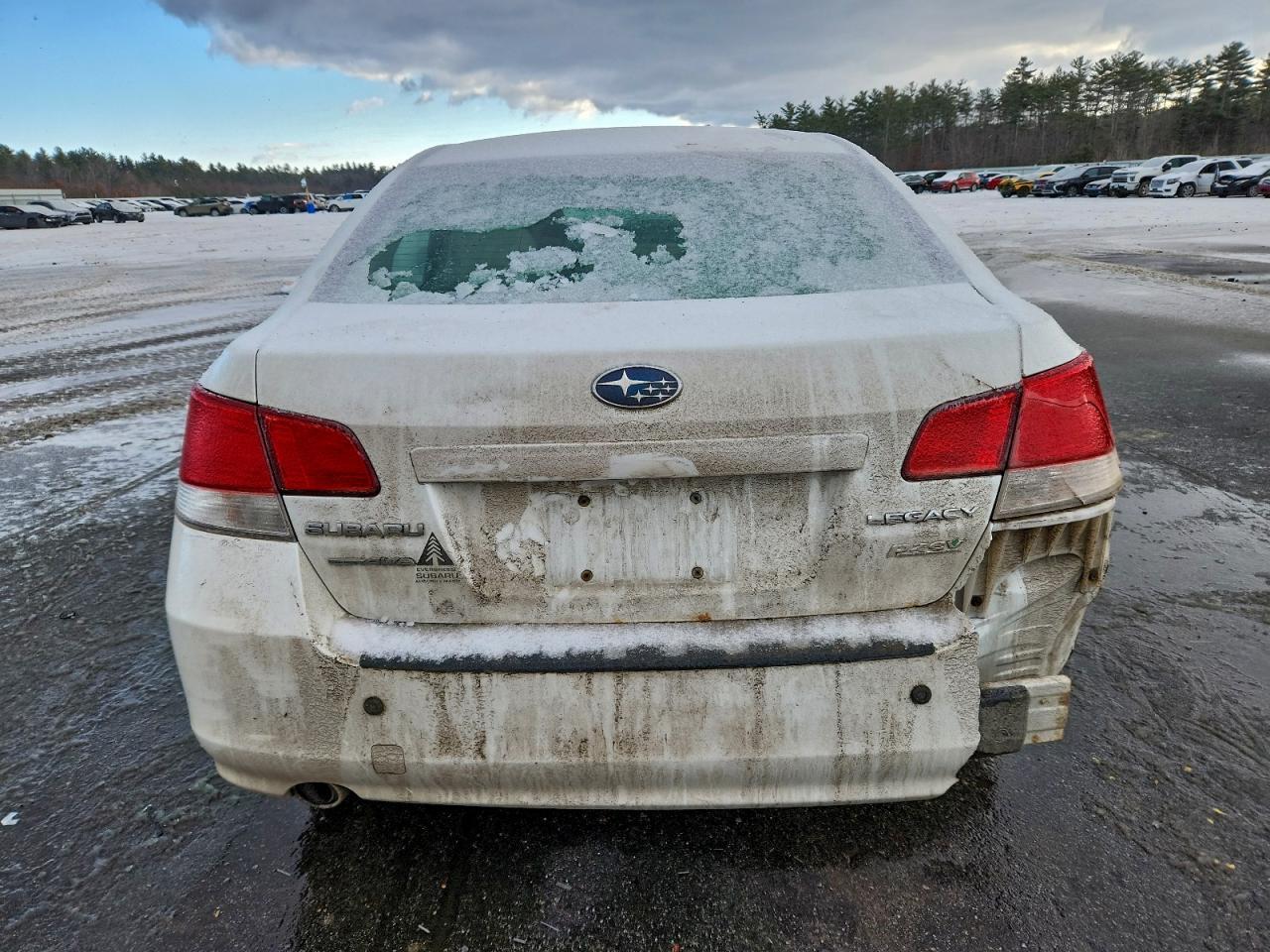 2013 SUBARU Legacy