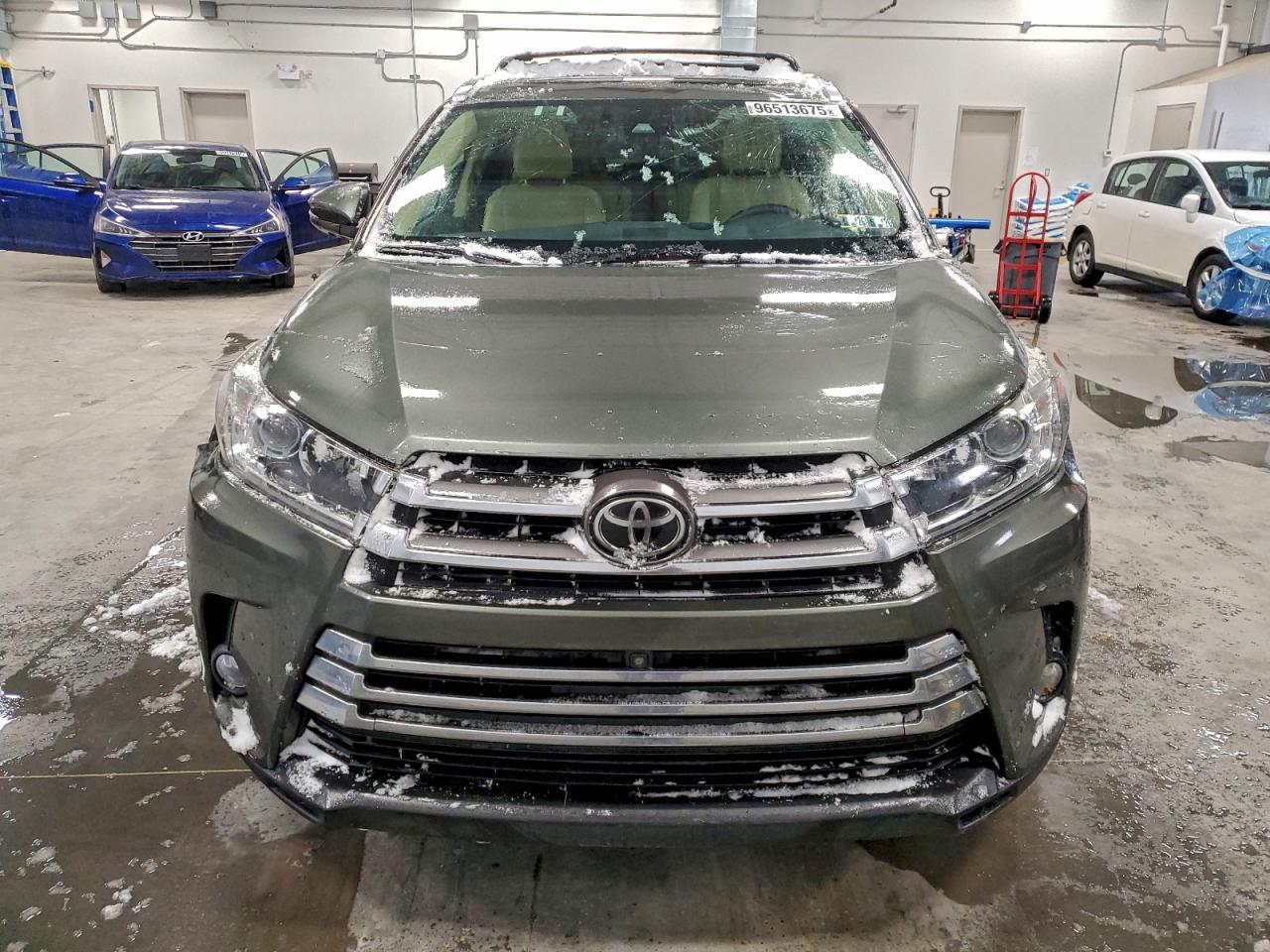 2018 TOYOTA HIGHLANDER