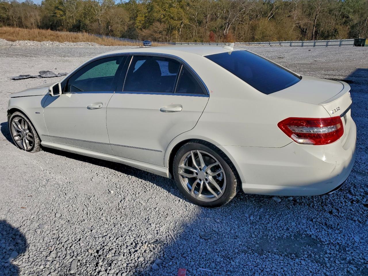 2012 MERCEDES-BENZ E-Class