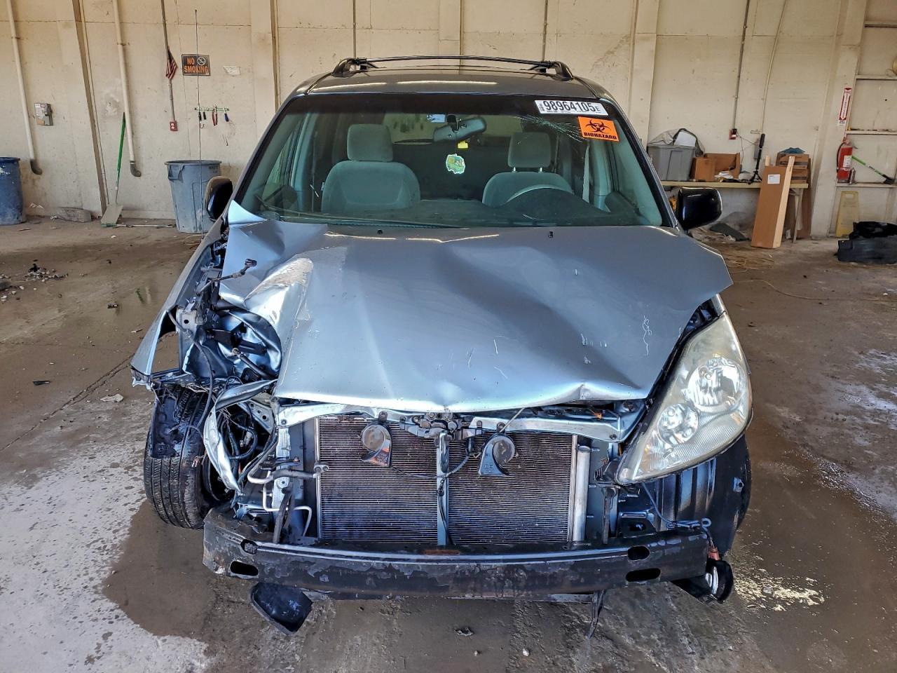 2006 TOYOTA SIENNA