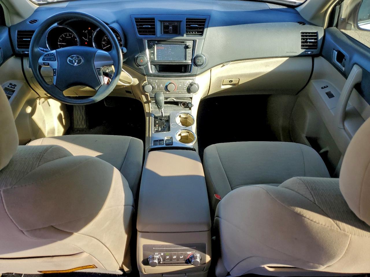 2013 TOYOTA HIGHLANDER