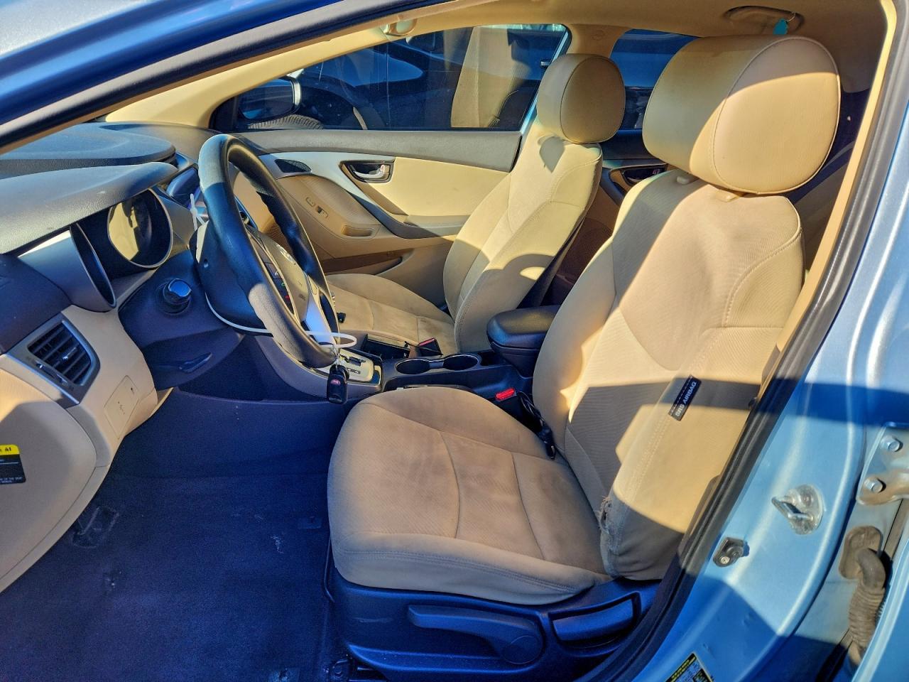 2011 HYUNDAI ELANTRA
