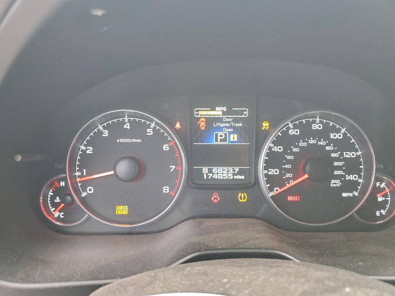 2013 SUBARU Outback