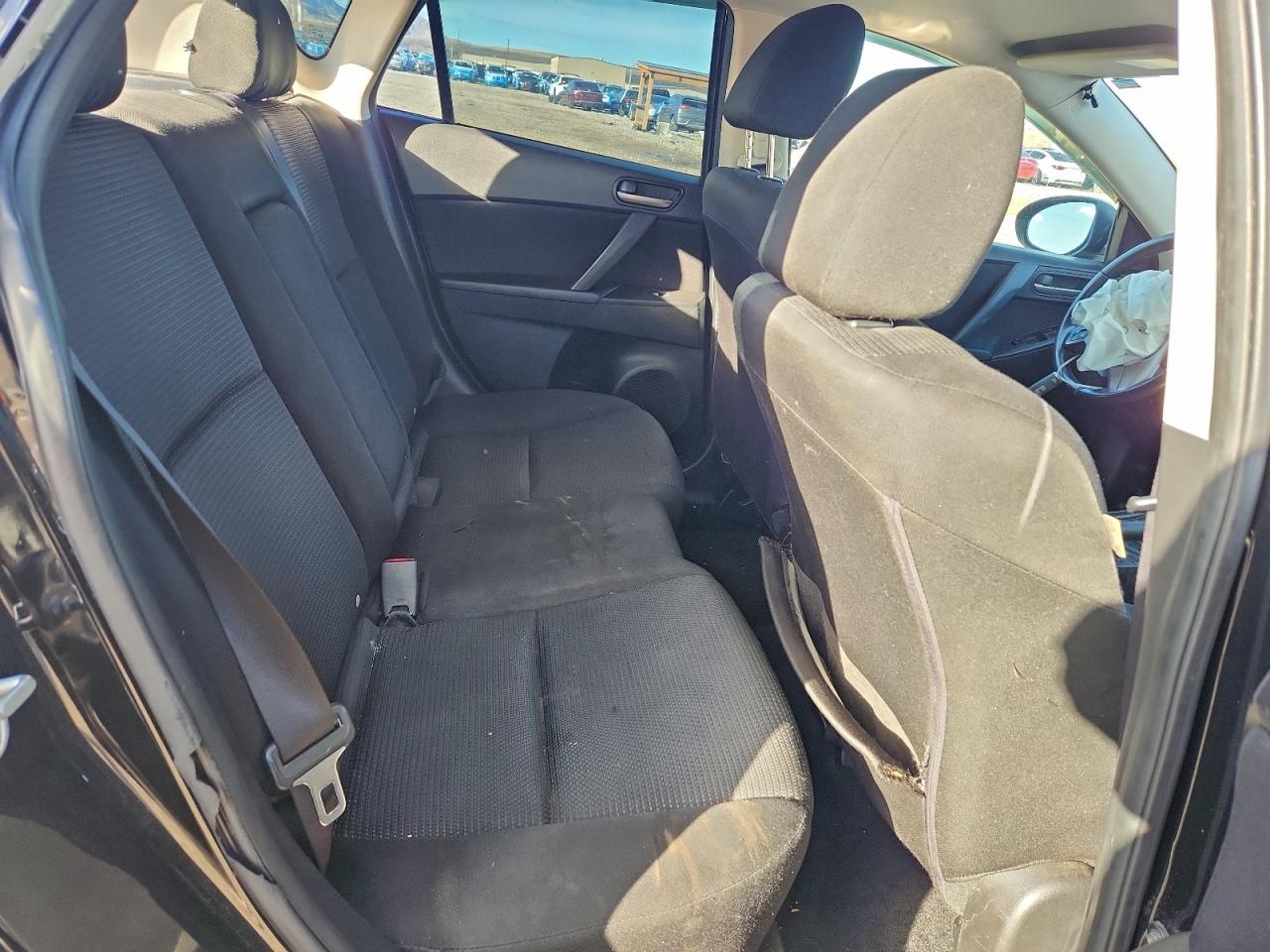 2013 MAZDA 3