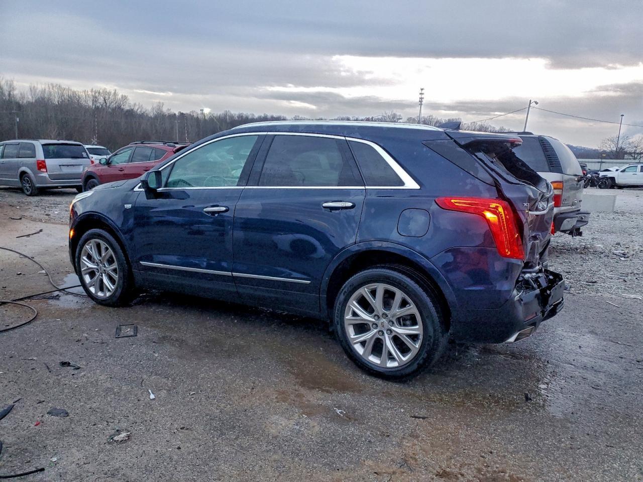 2017 CADILLAC XT5